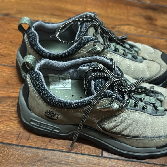 Women  Timberland Gray Hiking Shoes - Picture 2 of 5